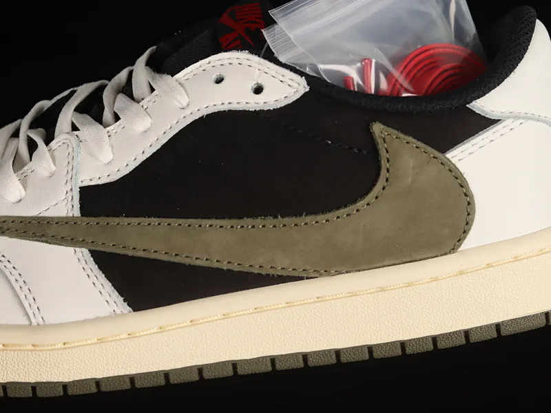 All Categories Air Jordan Jordan Series Basketball Shoes Air Jordan 1 Low OG Version Travis Scott x Air Jordan 1 Low OG AJ1 Joe 1 Joint Overhead DZ4137-106